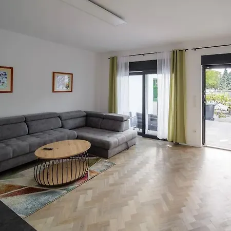 Bonquartier / Su-city / Terrace / Ice / Airport Apartamento *